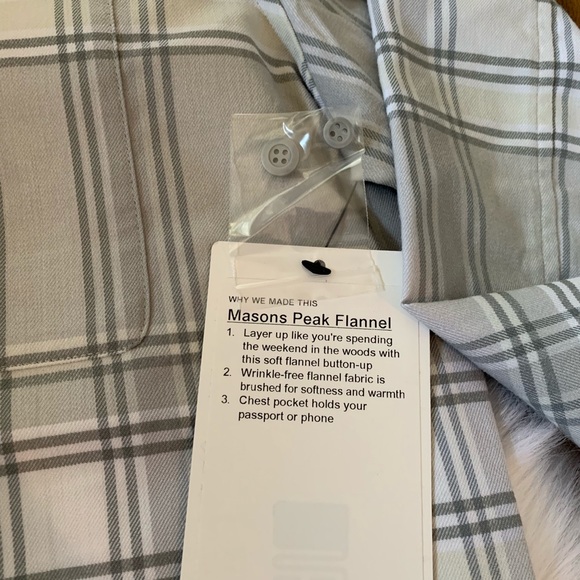 Masons peak flannel long sleeve button lululemon - Picture 5 of 6